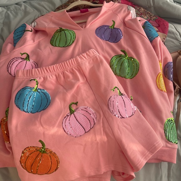 QUEEN OF SPARKLES Tops - QUEEN OF SPARKLES Pink Hoodie with Colorful Pumpkins AND shorts